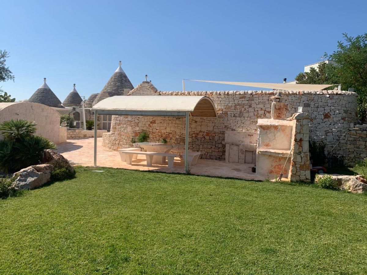 チステルニーノ Trulli Tesoro Bed & Breakfast エクステリア 写真