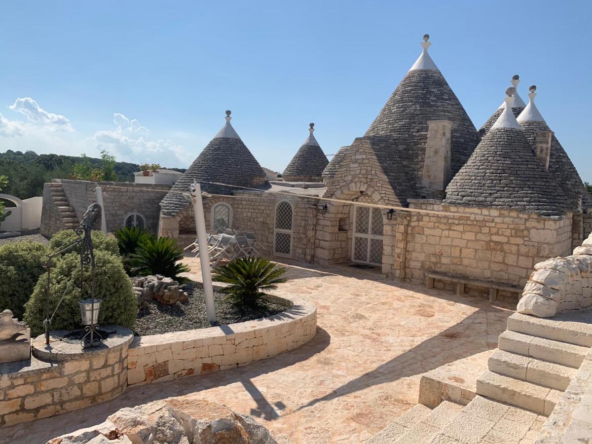 チステルニーノ Trulli Tesoro Bed & Breakfast エクステリア 写真